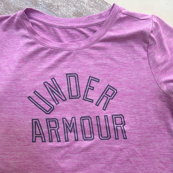 Under Armour Women’s Tshirt - Picture 5 of 16
